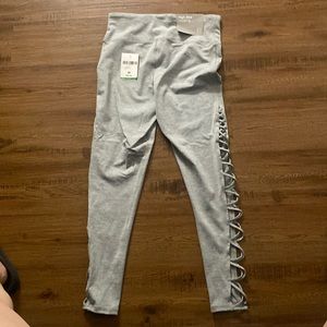 Light grey leggings